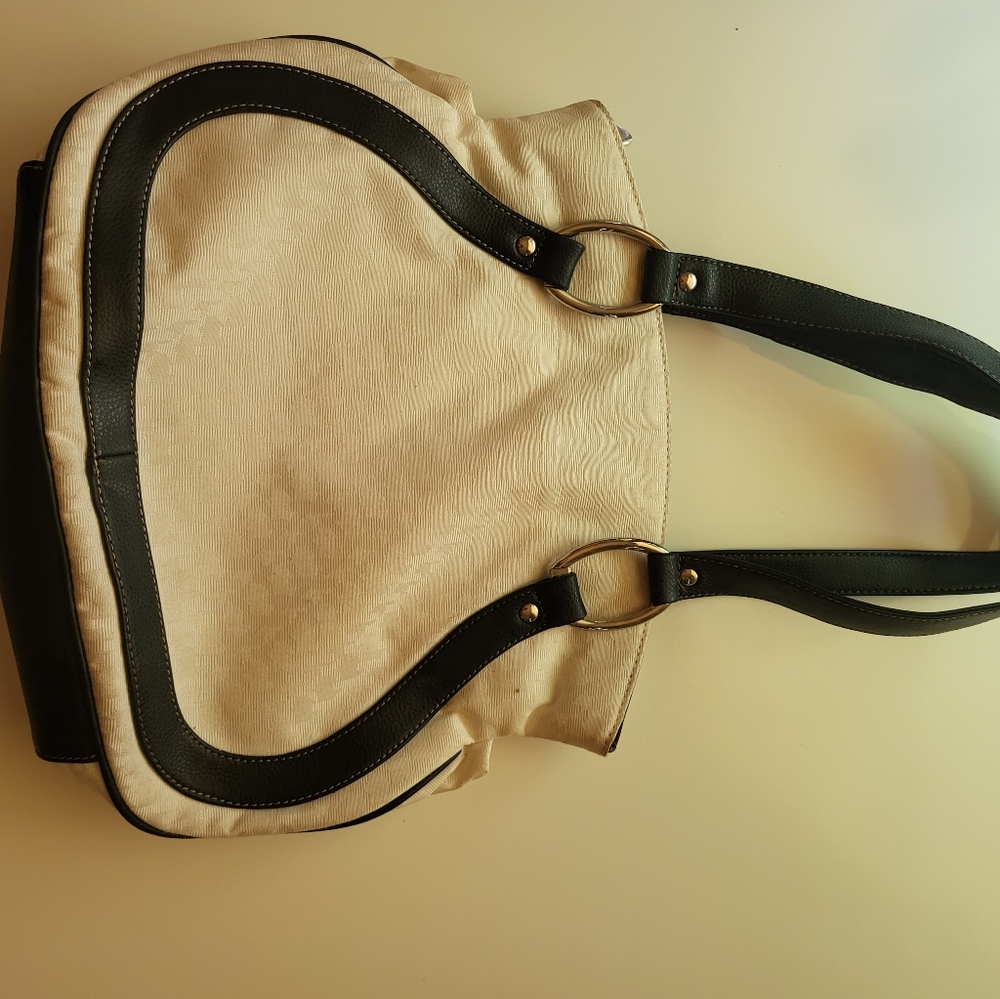 New York and company purse - Picture 2 of 6